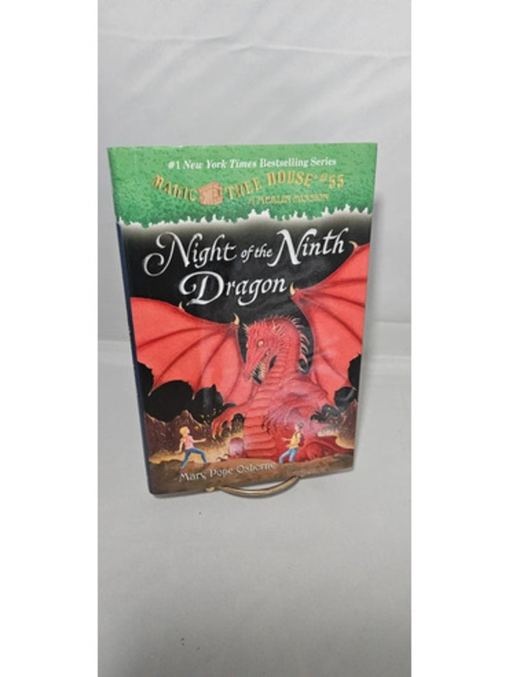 Night of the Ninth Dragon by Mary Pope Osborne - Magic Tree House #55